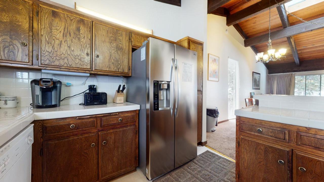 Mammoth Estates - Near Village At Mammoth & Pet Friendly Apartment *