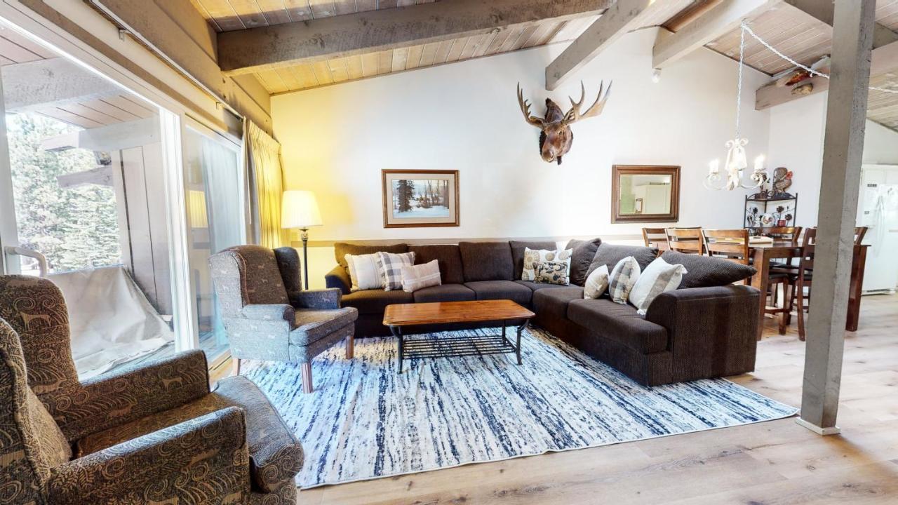 Mammoth Estates - Near Village At Mammoth & Pet Friendly Apartment