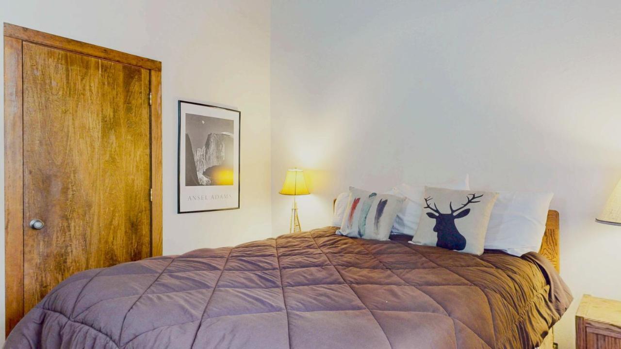 Mammoth Estates - Near Village At Mammoth & Pet Friendly Apartment Mammoth Lakes